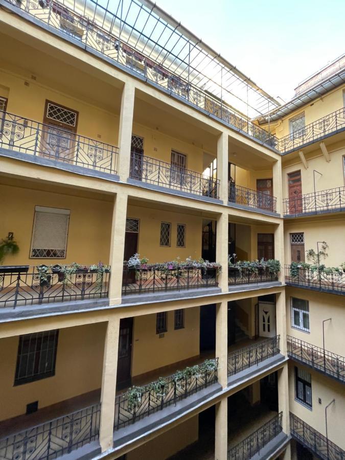 Flower Apartment Βουδαπέστη Εξωτερικό φωτογραφία
